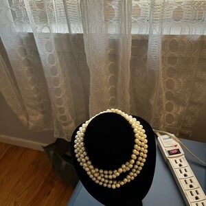 Classic double -Strand Pearl Necklace - Cream Pearls